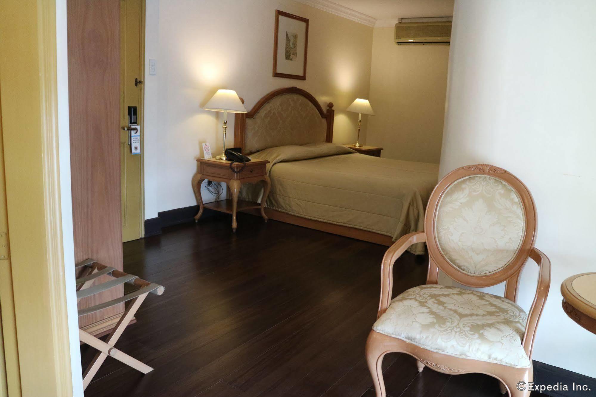 The Grand Dame Hotel Iloilo City Exterior photo